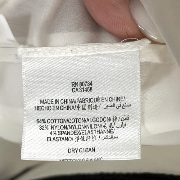 BCBGMAXAZRIA Ivory Rosette Fitted Dress Shirt Size L - Picture 12 of 12